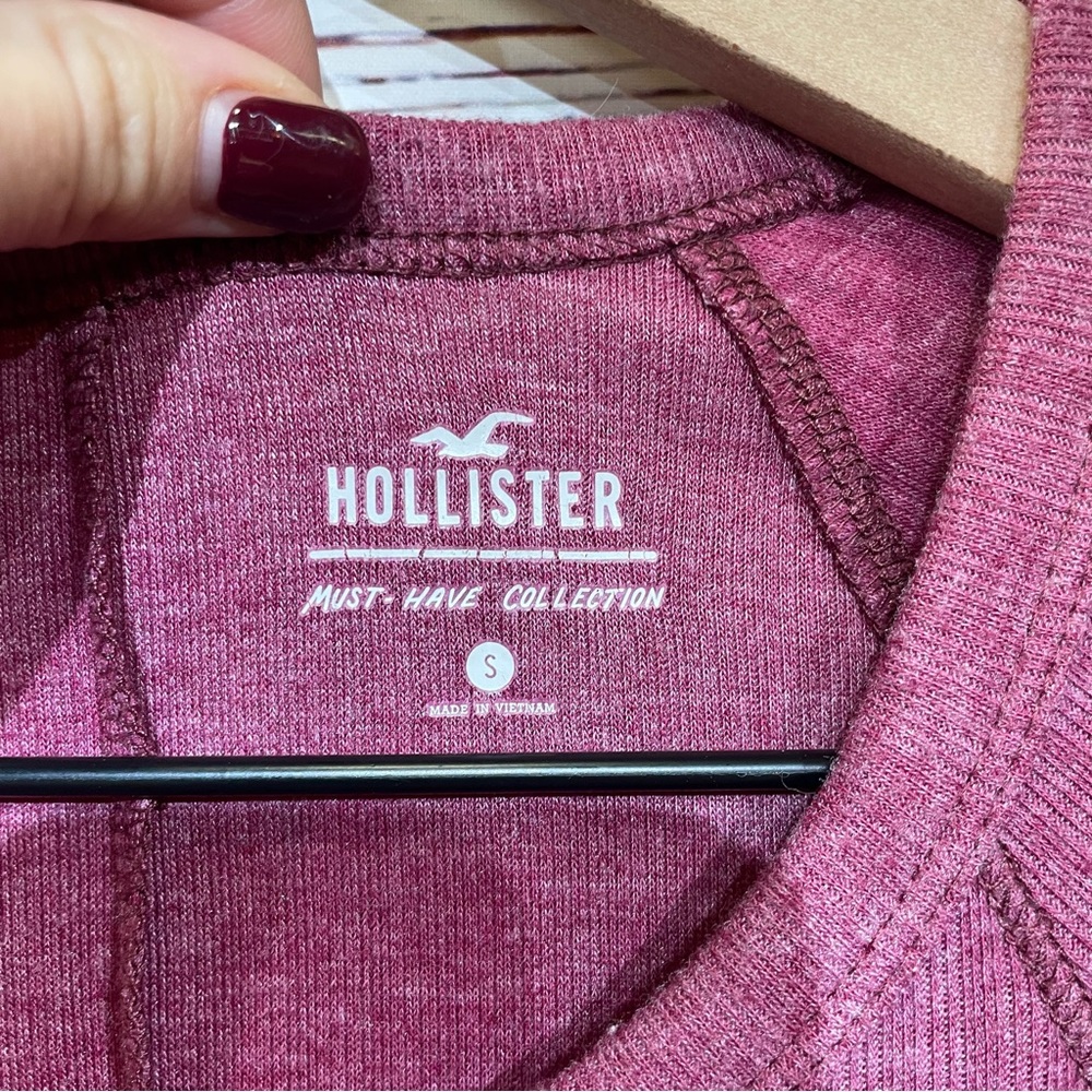 Hollister Women's Red Ribbed Long Sleeve Tee - size S - Picture 2 of 5